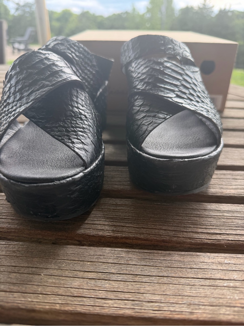 Matisse Black Textured Snake-print Crossover Platform Sandals - Picture 3 of 8